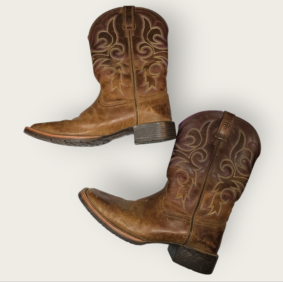 Ariat Shoes - Ariat Hybrid Rancher Western Boot Women's size 9B.